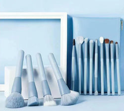 13-Piece Premium Synthetic Makeup Brushes Set with Bag