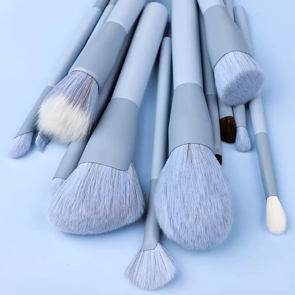13-Piece Premium Synthetic Makeup Brushes Set with Bag